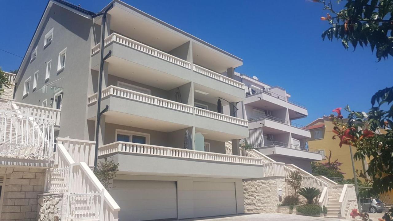 Apartment Klara Trogir Exterior photo